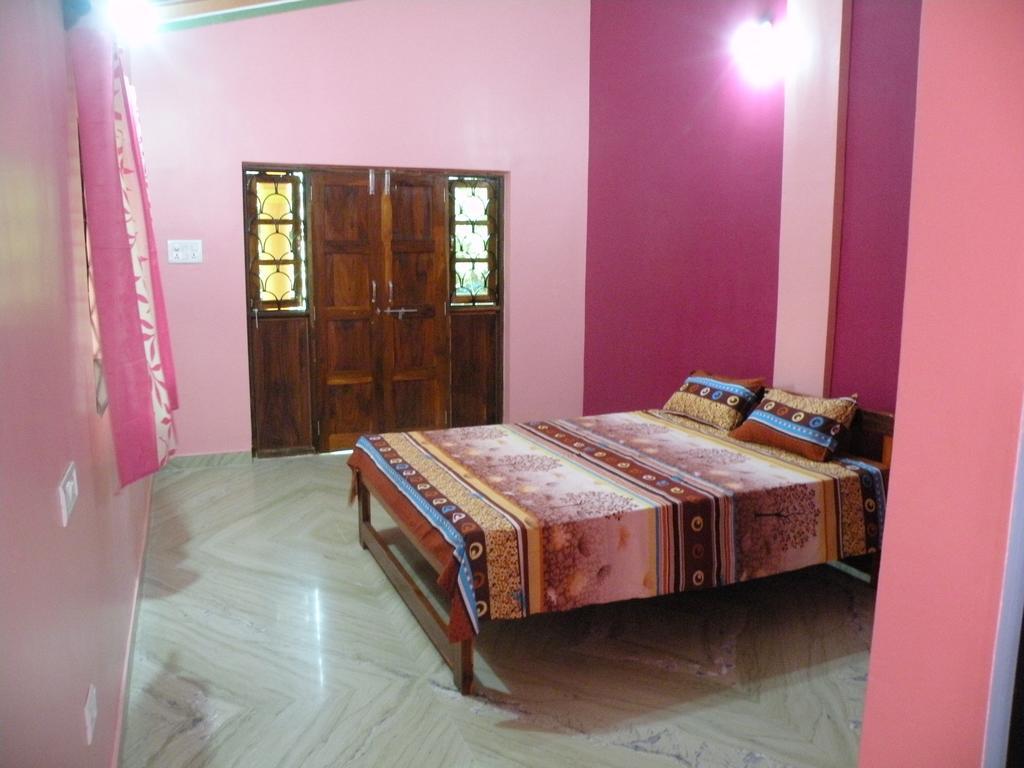 Sai Guru Guest House Anjuna Phòng bức ảnh