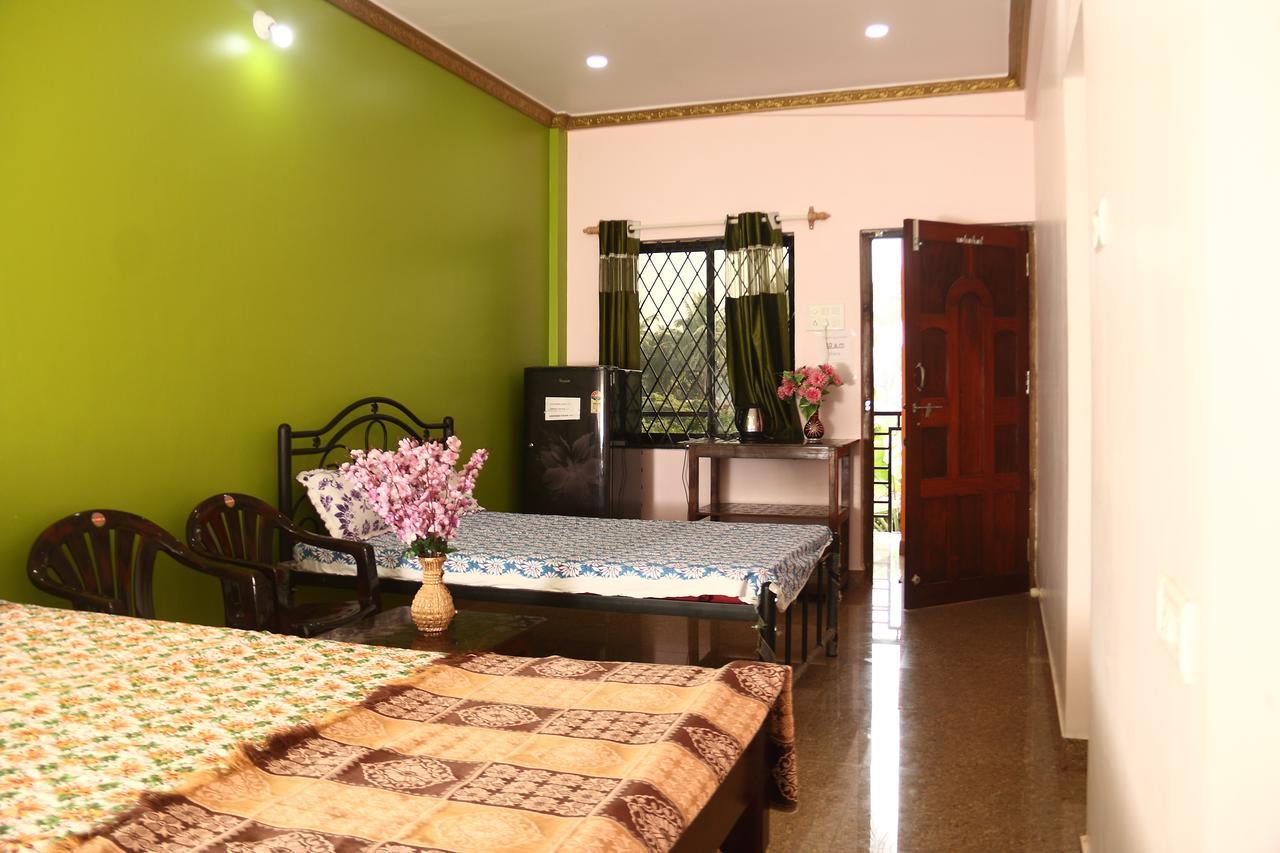Sai Guru Guest House Anjuna Ngoại thất bức ảnh